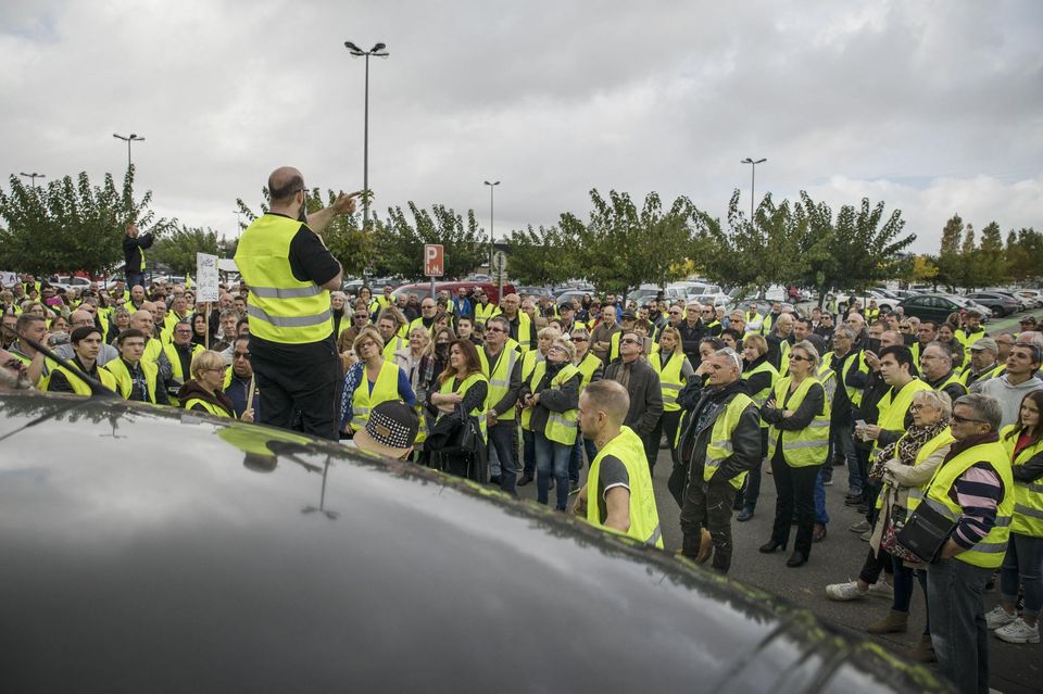 Lire la suite à propos de l’article « gilets jaunes » : Refondation lance un cahier de doléances…